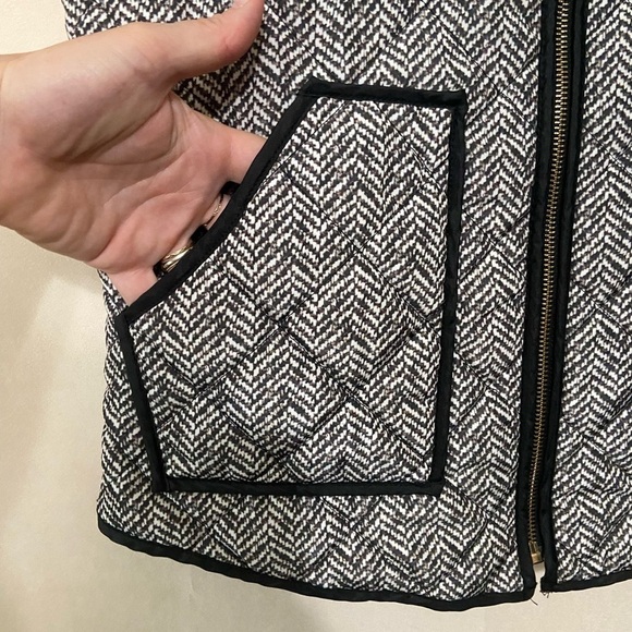 Andree by Unit EUC size S houndstooth preppy puffer vest full zip classic chic - Picture 4 of 5